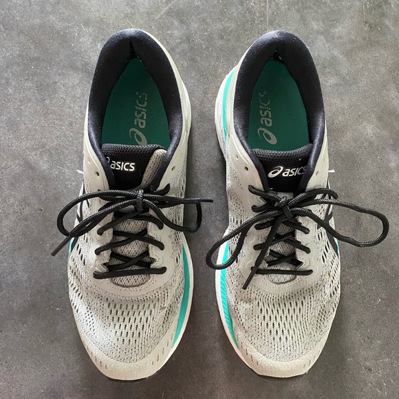 ASICS Women's Gel-Kayano 24 Running Shoe - Picture 6 of 14